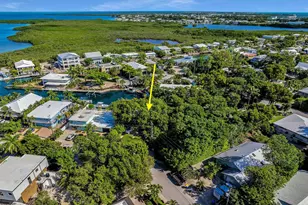 230 Apache St, Plantation Key, FL 33070 - Photo 6
