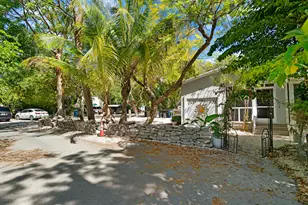 900 Oleander Rd, Key Largo, FL 33037 - Photo 32
