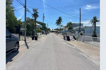 60 Avenue C, Key Largo, FL 33037 - Photo 14