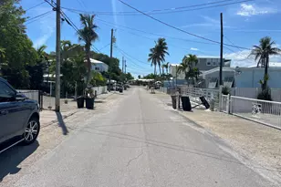 60 Avenue C, Key Largo, FL 33037 - Photo 14