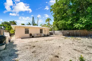 56 SE Marlin Ave, Key Largo, FL 33037 - Photo 32