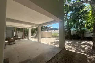 1033 Valencia Rd, Key Largo, FL 33037 - Photo 4