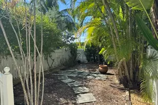 32 Merganser Ln, Key West, FL 33040 - Photo 12