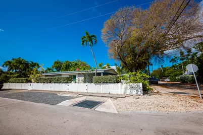 1626 Von Phister Street, Key West, FL 33040 - Photo 20
