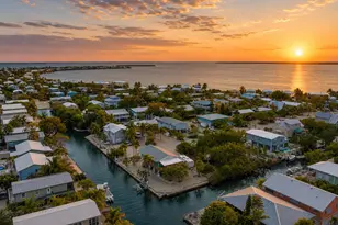 22953 John Silver Ln, Cudjoe Key, FL 33042 - Photo 44