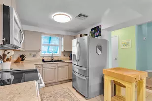 190 10th St, Key Colony, FL 33051 - Photo 10