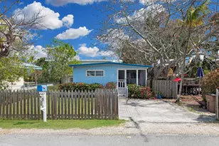 107 Tavern Dr, Key Largo, FL 33070 - Photo 1