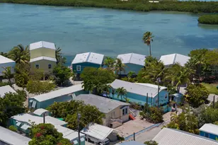 4 Coral Dr, Lower Sugarloaf Key, FL 33040 - Photo 4