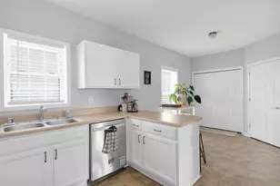 325 25th St, Marathon, FL 33050 - Photo 16