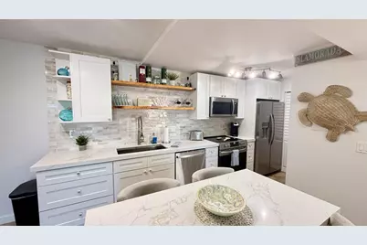 88500 Overseas Highway #APT 317, Plantation Key, FL 33070 - Photo 8