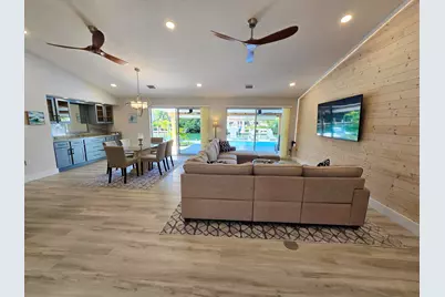 641 12th Street, Key Colony, FL 33051 - Photo 16
