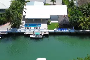 641 12th St, Key Colony, FL 33051 - Photo 4