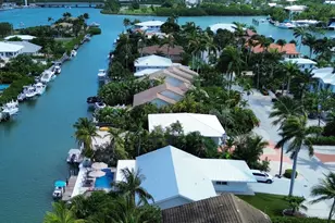 641 12th St, Key Colony, FL 33051 - Photo 4
