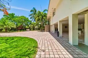 123 Venetian Way, Sugarloaf Key, FL 33042 - Photo 6