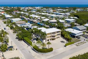 101 Ocean Shores Dr, Key Largo, FL 33037 - Photo 1