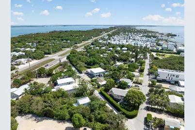 8 Ocean View Boulevard, Key Largo, FL 33037 - Photo 40