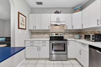 8 Ocean View Boulevard, Key Largo, FL 33037 - Photo 12