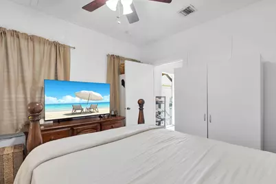 1104 Truman Avenue, Key West, FL 33040 - Photo 20