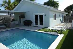 215 S Coconut Palm Blvd, Upper Sugarloaf Key, FL 33070 - Photo 1