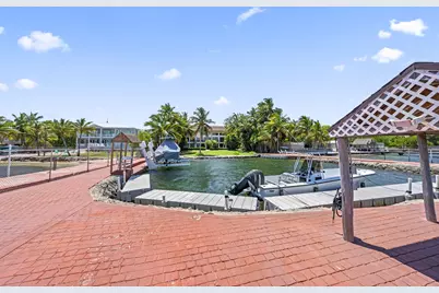 88110 Overseas Highway, Upper Sugarloaf Key, FL 33070 - Photo 24