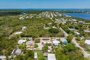 30372 Palm Dr, Big Pine Key, FL 33043 - Photo 2