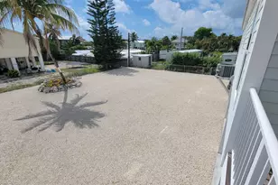 31128 Ave G, Big Pine Key, FL 33043 - Photo 6