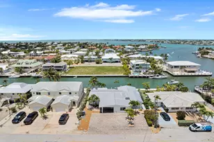 741 9th St, Key Colony, FL 33051 - Photo 28