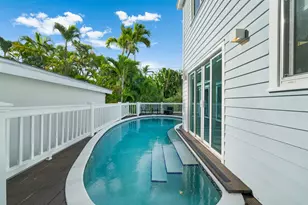 1409 Whalton St, Key West, FL 33040 - Photo 32