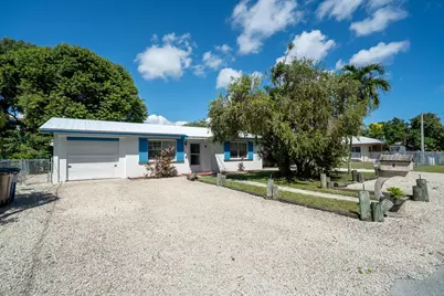 8 S Andros Road, Key Largo, FL 33037 - Photo 2
