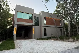 109 Point Pleasant Dr, Key Largo, FL 33037 - Photo 1