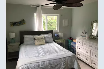 439 4th Road #upstairs only, Key Largo, FL 33037 - Photo 6