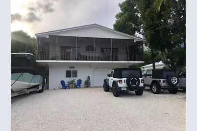 439 4th Road #upstairs only, Key Largo, FL 33037 - Photo 1
