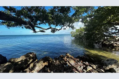 140 S Bay Harbor Drive, Key Largo, FL 33037 - Photo 42