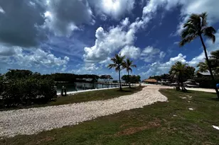 140 S Bay Harbor Dr, Key Largo, FL 33037 - Photo 48