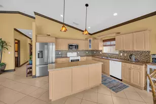 316 Woods Ave, Plantation Key, FL 33070 - Photo 10