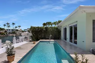 292 Sadowski, Key Colony, FL 33051 - Photo 4