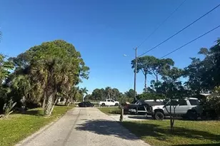 27041 Edgewood St, Other, FL 34135 - Photo 6