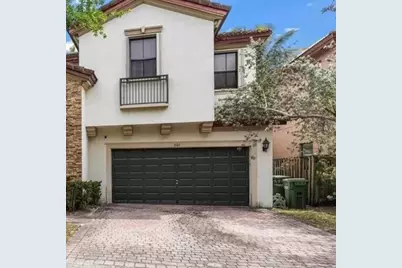 601 SE 37th Place, Homestead, FL 33034 - Photo 2