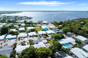 304 2nd Terrace, Key Largo, FL 33037 - Photo 2