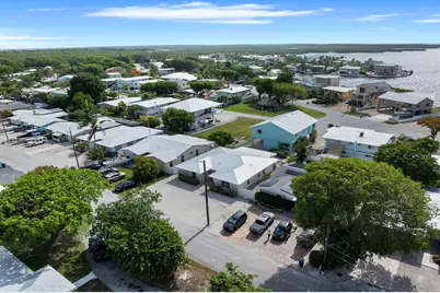 304 2nd Ter, Key Largo, FL 33037 - Photo 4