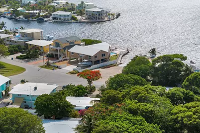 304 2nd Ter, Key Largo, FL 33037 - Photo 6