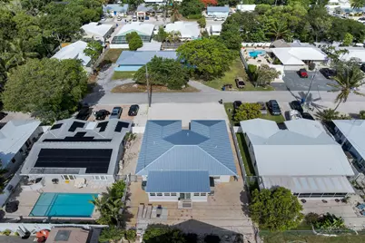 304 2nd Ter, Key Largo, FL 33037 - Photo 12