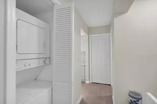 601 W Ocean Dr, Key Colony, FL 33051 - Photo 14