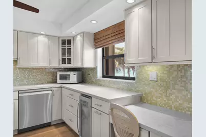 601 W Ocean Drive #316-D, Key Colony, FL 33051 - Photo 12