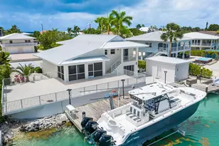 248 W Seaview Dr, Duck Key, FL 33050 - Photo 2
