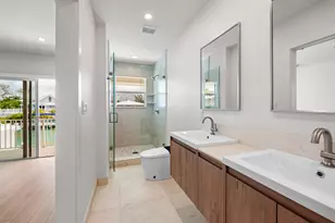 248 W Seaview Dr, Duck Key, FL 33050 - Photo 12