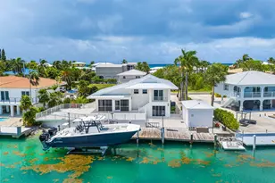 248 W Seaview Dr, Duck Key, FL 33050 - Photo 1
