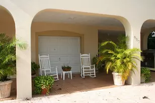 917 Red Bird Rd, Key Largo, FL 33037 - Photo 2