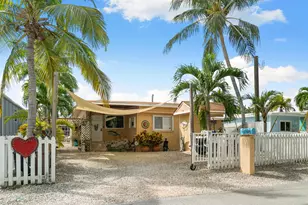 464 Bowie Ln, Key Largo, FL 33037 - Photo 2