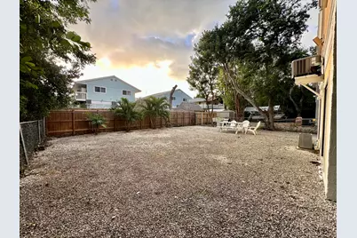 335 Bay View Avenue, Key Largo, FL 33037 - Photo 24